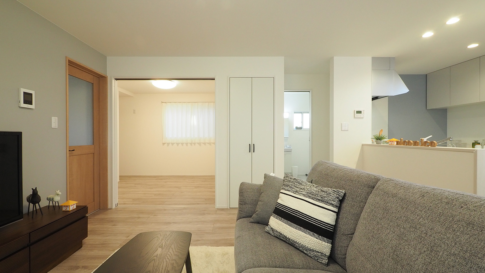 長岡市東中学校近くモデルハウスLDK